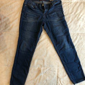 Low Rise Power Skinny Cindy Fit by Guess